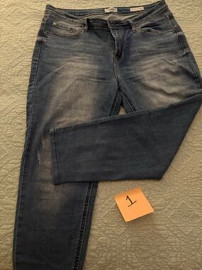 Kensie  effortless ankle jeans